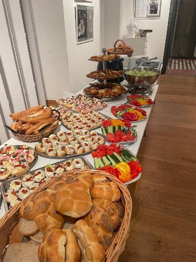 Hotel Bila Ruze Písek Kültér fotó
