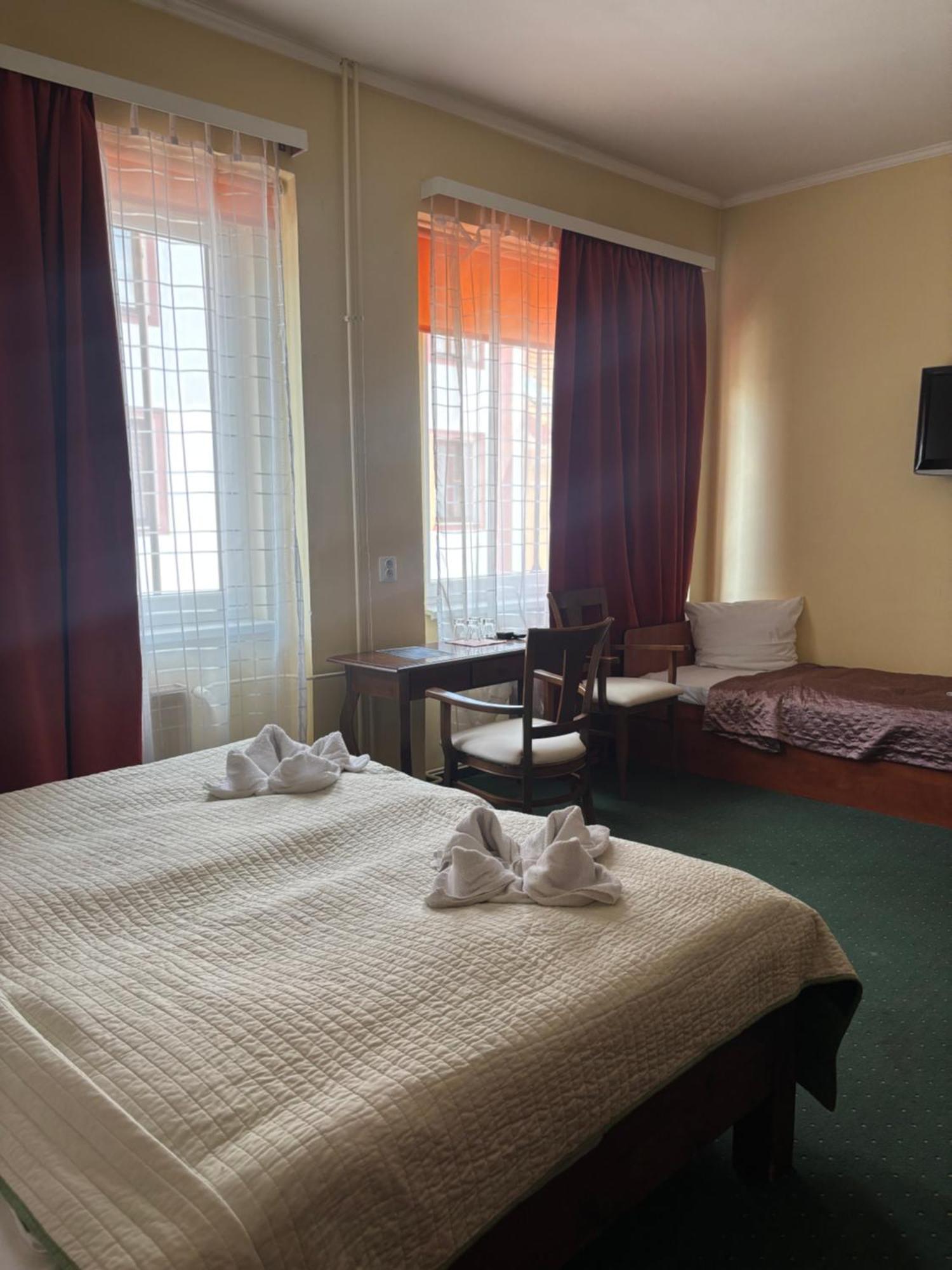 Hotel Bila Ruze Písek Kültér fotó