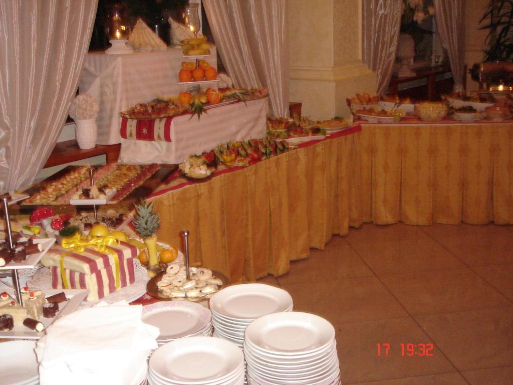 Hotel Bila Ruze Písek Kültér fotó