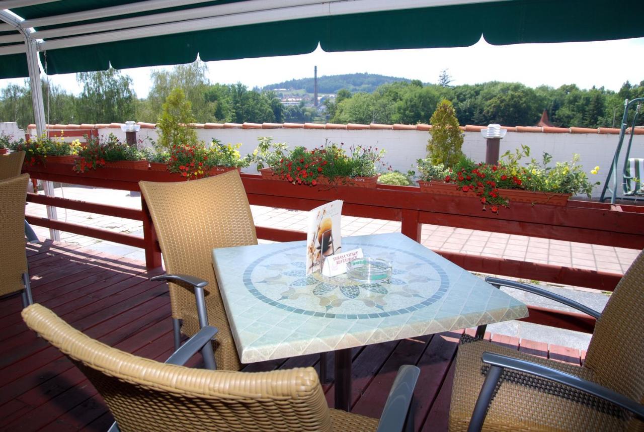 Hotel Bila Ruze Písek Kültér fotó